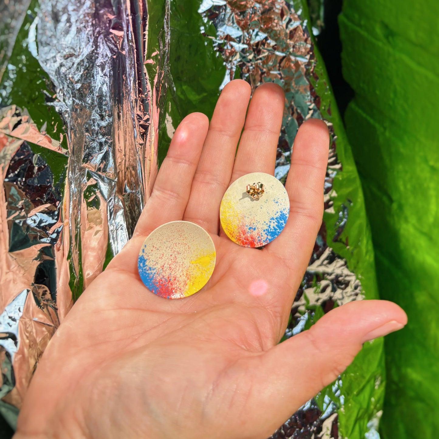 Vivid Round Satellite Earrings