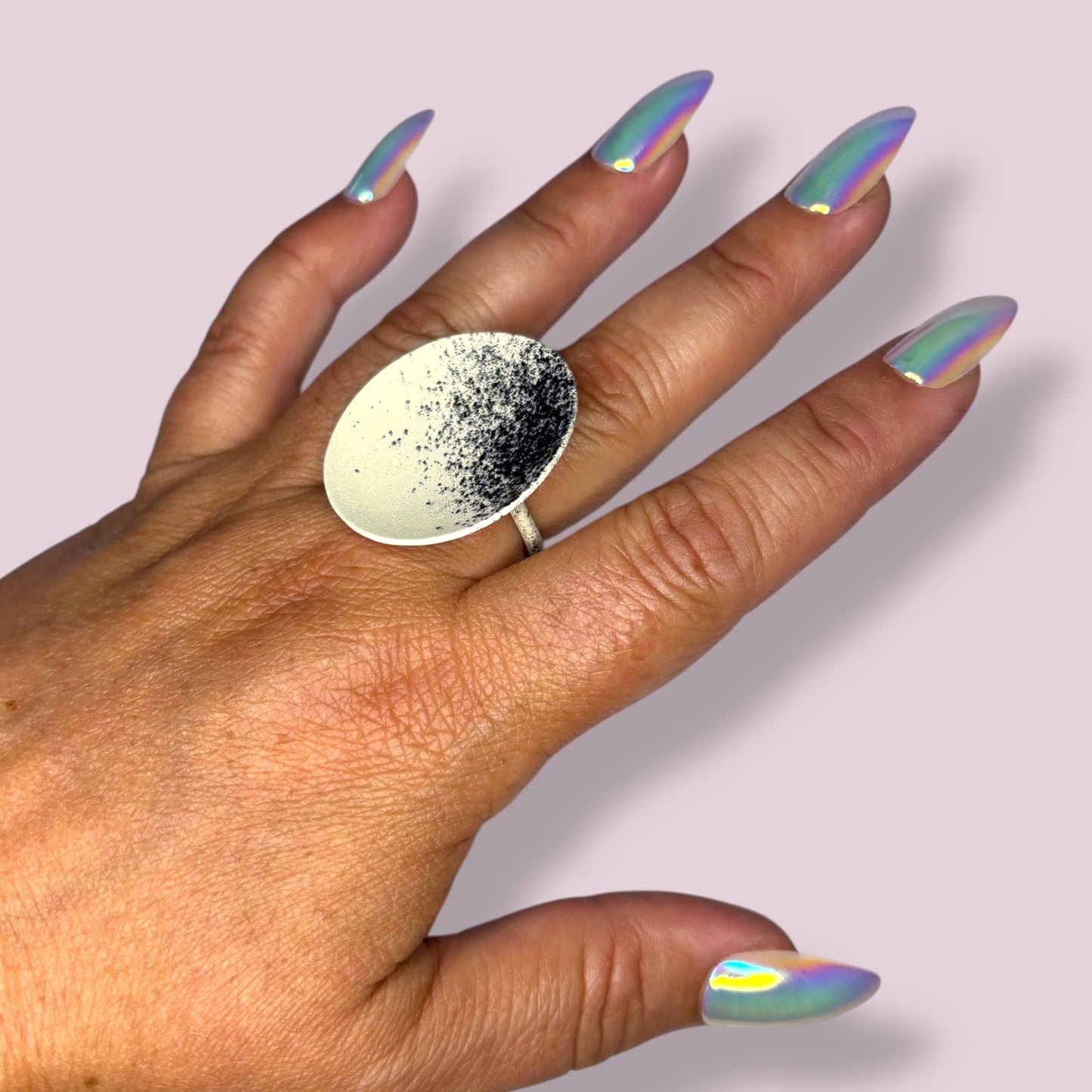 Void Round Satellite Ring