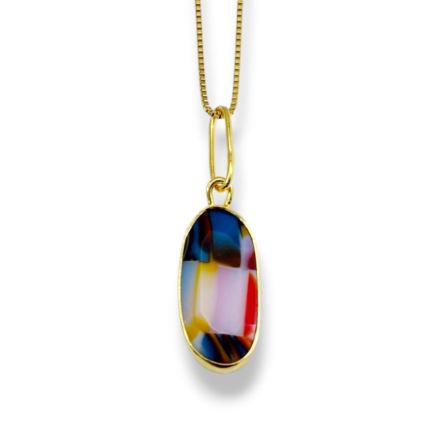 Bezel-Set Pendant Necklace 01